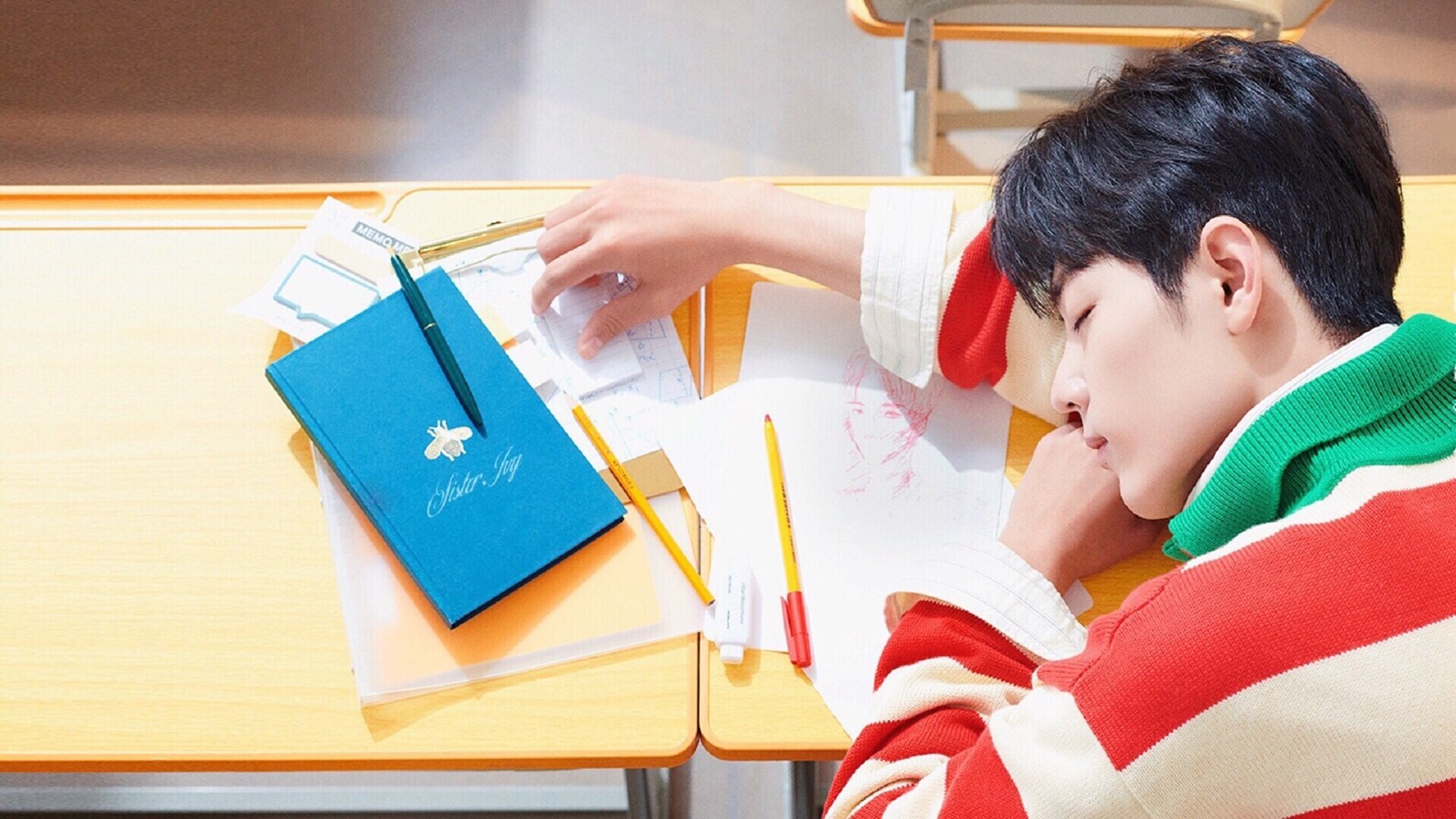 东方之珠双面闪耀，绿茵场的亚洲印记与羽坛的巅峰突破