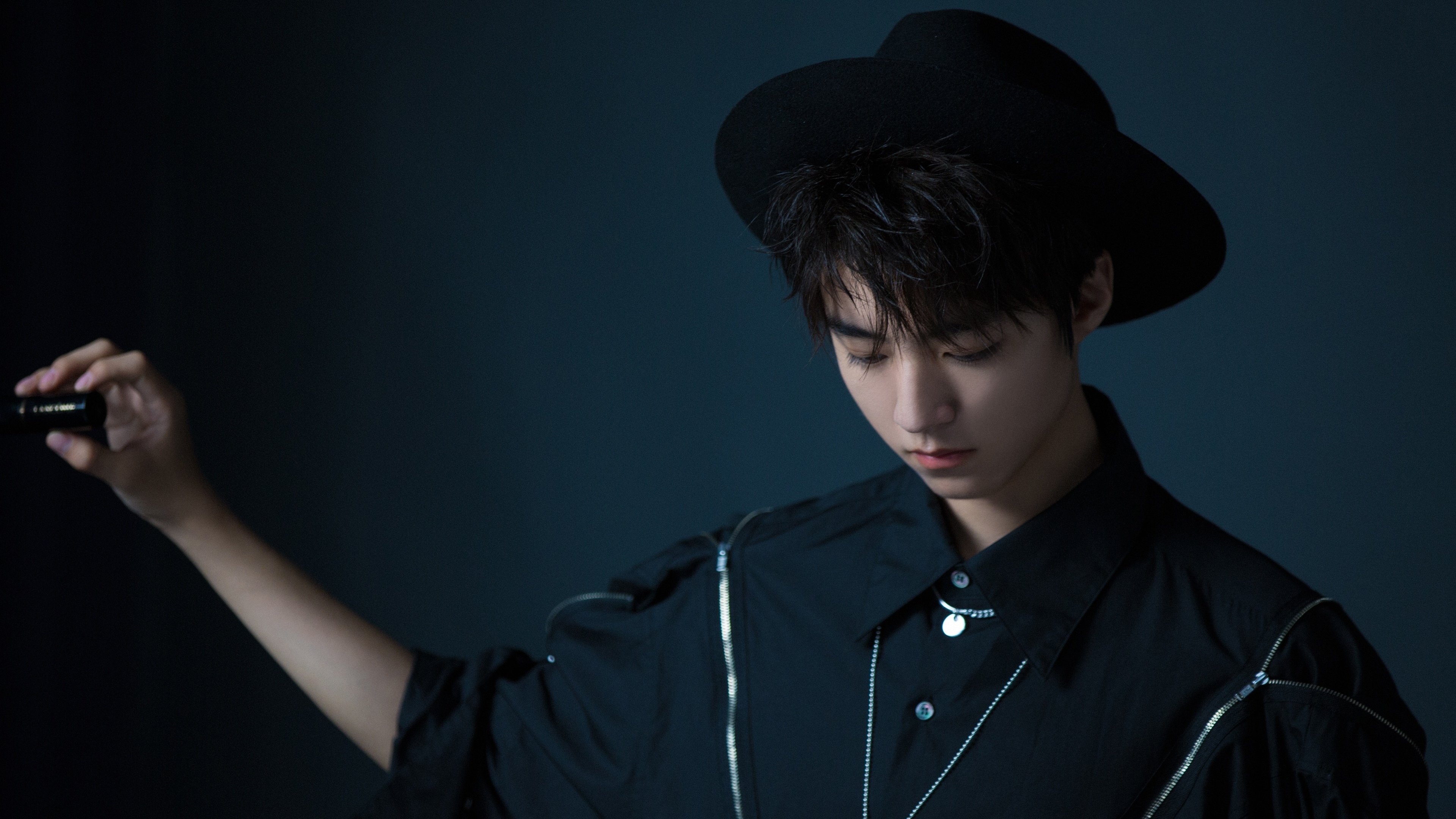 绝杀尼斯，接管决赛，莱比锡红牛与戈麦斯的足球史诗