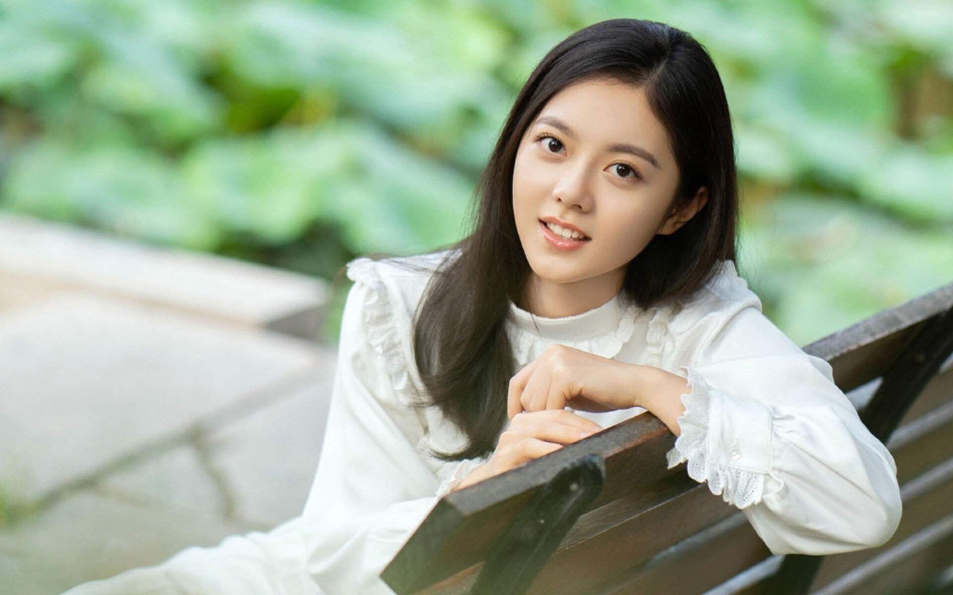 舞台越大越强的字母哥，与单节杀死比赛的开拓者，现代篮球的两种统治逻辑