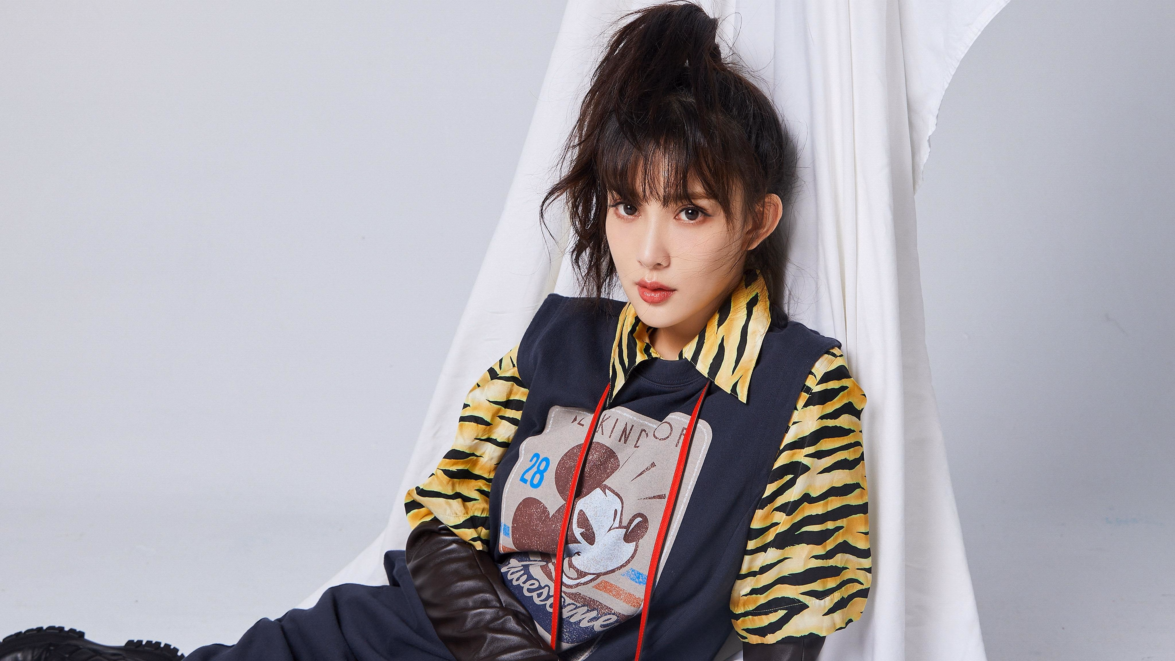 意甲焦点战同日，拜仁完胜日本队，欧洲足球的双重震撼