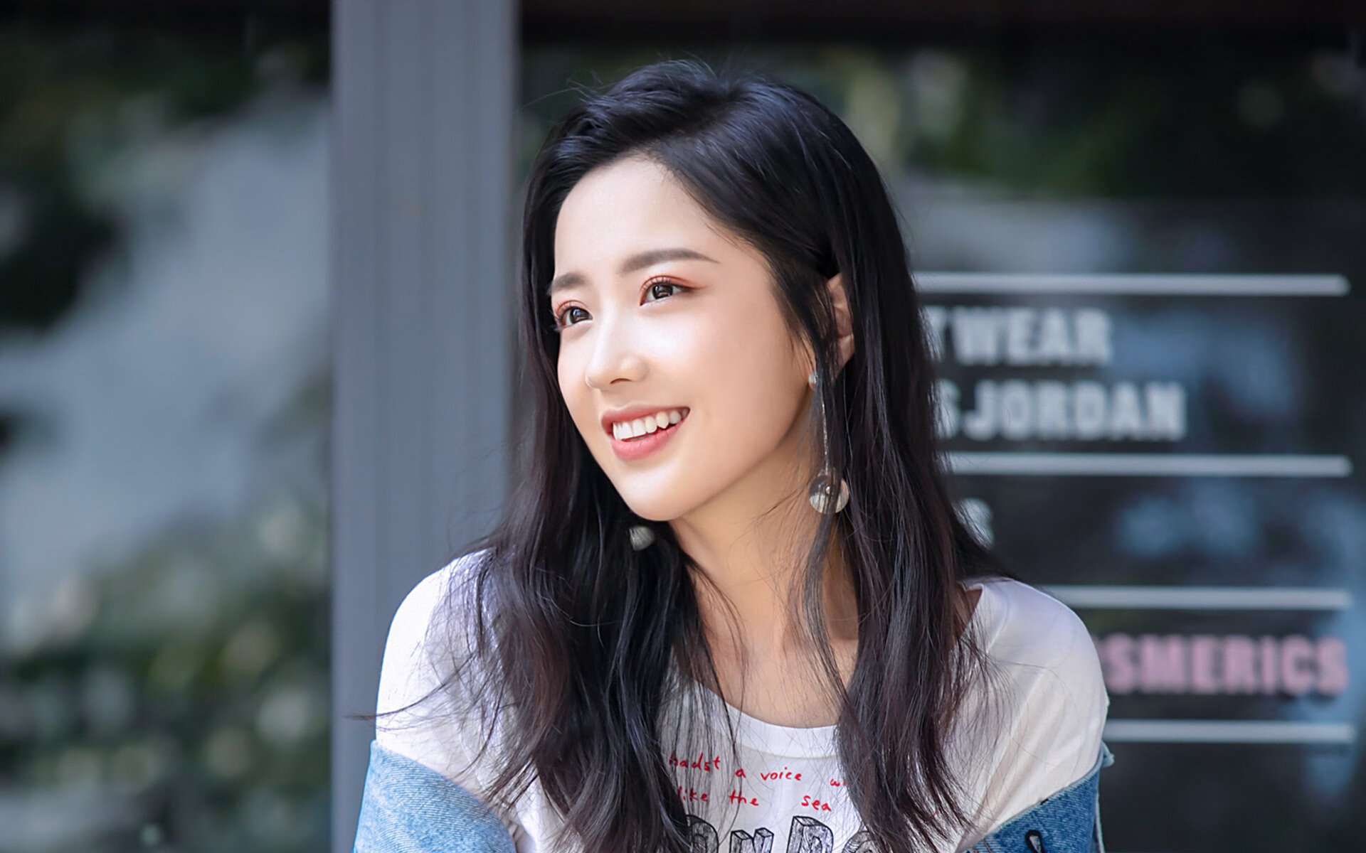 伟大里程碑的苦涩滋味，霍勒迪突破10000分，活塞主场饮恨不敌国王