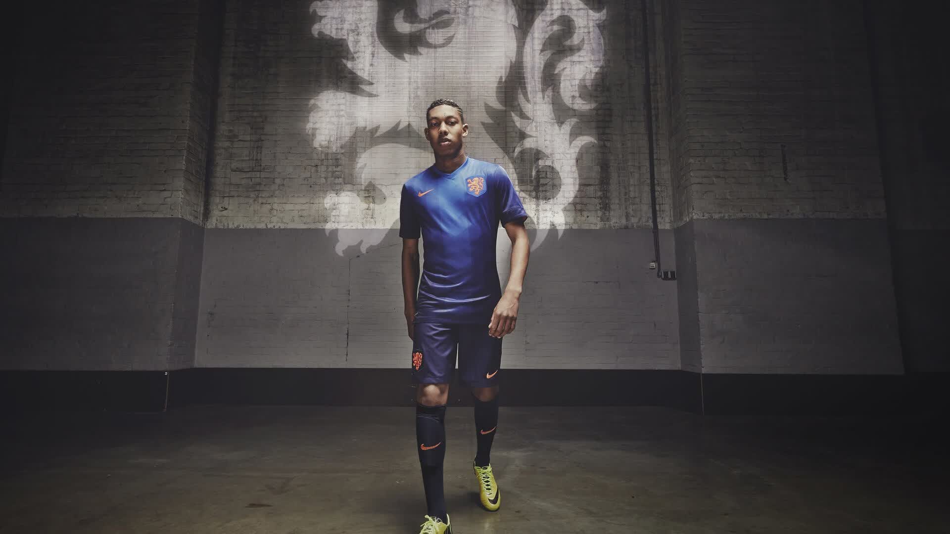 孤星闪耀北美,保加利亚以战术奇袭击碎日本足球的美加墨之梦,阿诺德封神一战